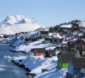 <span class='dscr'>Nuuk</span><br><span class="cc-link"><a href="http://www.flickr.com/photos/ilovegreenland/6098912343/" target="_blank">Autor:Visit Greenland</a><a href='http://creativecommons.org/licences/by/3.0'>&nbsp;<img class="cc-icon" src="mods/_img/cc_by-small.png"></a></a></span>