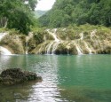 <span class='dscr'>Semuc Champey</span><br><span class="cc-link"><a href="http://www.flickr.com/photos/micahmacallen/30406133/" target="_blank">Autor:Micah MacAllen</a><a href='http://creativecommons.org/licences/by-sa/3.0'>&nbsp;<img class="cc-icon" src="mods/_img/cc_by_sa-small.png"></a></a></span>