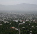 <span class='dscr'>Port- au- Prince</span><br><span class="cc-link"><a href="http://commons.wikimedia.org/wiki/File:Delmas_48_Haiti.jpg" target="_blank">Autor:Alsandro</a><a href='http://creativecommons.org/licences/by-sa/3.0'>&nbsp;<img class="cc-icon" src="mods/_img/cc_by_sa-small.png"></a></a></span>