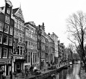<span class='dscr'>Amsterdam</span><br><span class="cc-link"><a href="http://www.flickr.com/photos/eisenbahner/4303679254/" target="_blank">Autor:Chris</a><a href='http://creativecommons.org/licences/by/3.0'>&nbsp;<img class="cc-icon" src="mods/_img/cc_by-small.png"></a></a></span>