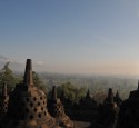 <span class='dscr'>Borobodur</span><br><span class="cc-link"><a href="http://www.flickr.com/photos/trendscout/4000902512/" target="_blank">Autor:Matthias Mueller</a><a href='http://creativecommons.org/licences/by/3.0'>&nbsp;<img class="cc-icon" src="mods/_img/cc_by-small.png"></a></a></span>