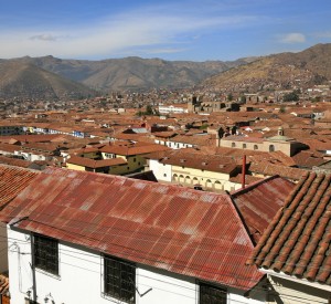 Cuzco<br><span class="cc-link"><a href="http://www.flickr.com/photos/proimos/3950972334/" target="_blank">Autor:Alex Proimos</a><a href='http://creativecommons.org/licences/by/3.0'>&nbsp;<img class="cc-icon" src="mods/_img/cc_by-small.png"></a></a></span>
