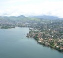 <span class='dscr'>Freetown</span><br><span class="cc-link"><a href="http://www.flickr.com/photos/thathondboy/1288909830/" target="_blank">Autor:David Hond</a><a href='http://creativecommons.org/licences/by/3.0'>&nbsp;<img class="cc-icon" src="mods/_img/cc_by-small.png"></a></a></span>