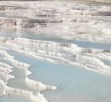 <span class='dscr'>Pamukkale</span><br><span class="cc-link"><a href="http://www.flickr.com/photos/nodomain/61524113/" target="_blank">Autor:Fabian Ficher</a><a href='http://creativecommons.org/licences/by/3.0'>&nbsp;<img class="cc-icon" src="mods/_img/cc_by-small.png"></a></a></span>